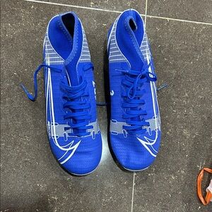 Nike soccer cleats, mercurial, size 5 - never used. No tags, no box